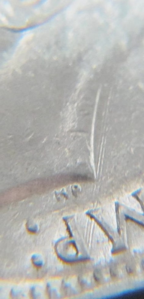 Canada-1947-Dot-5-Cents.....-Interesting-Error